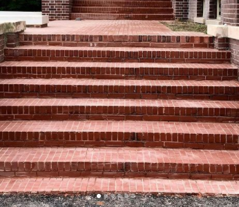 Our masons repair all types of stone steps, including bricks